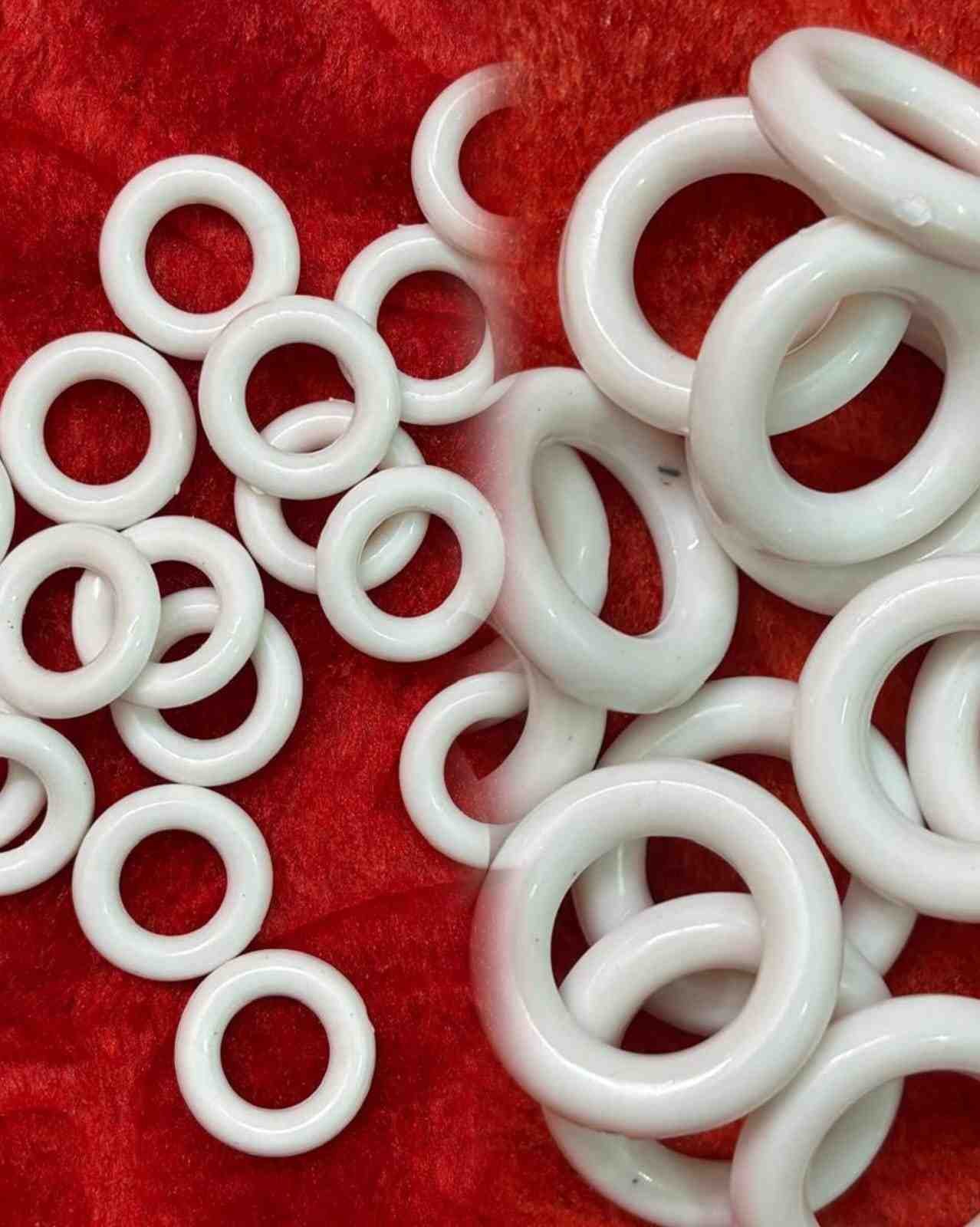 plastic rings plastic rings