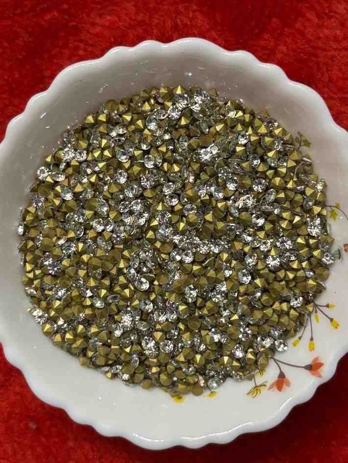 glass zircon glass zircon