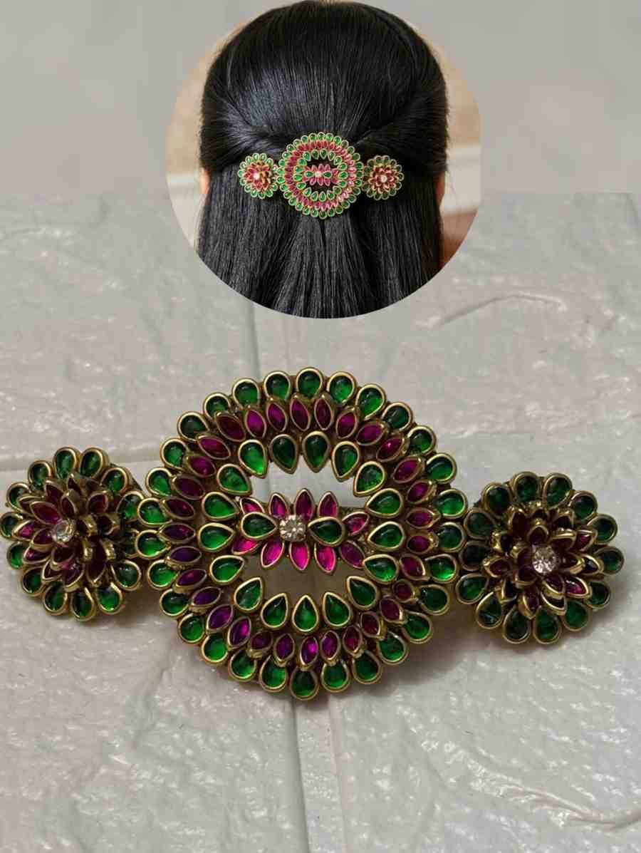 center clip17 (small) center clip17 (small)