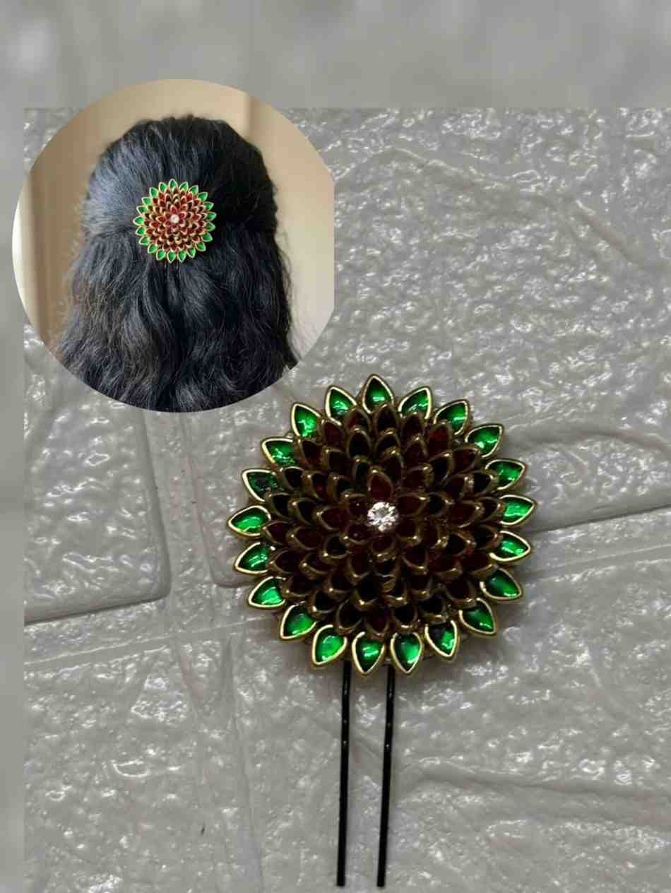 u pin8 (large) (copy) u pin8 (large) (copy)